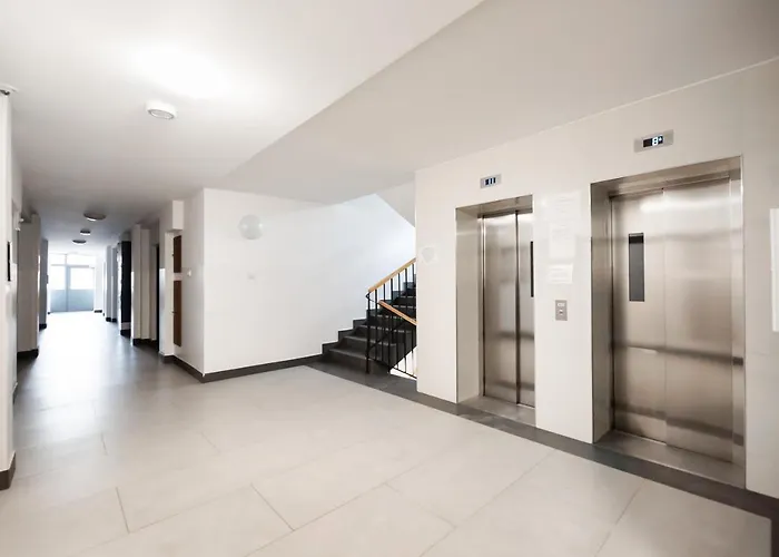 Ratusz Arsenal Modern City Apartment